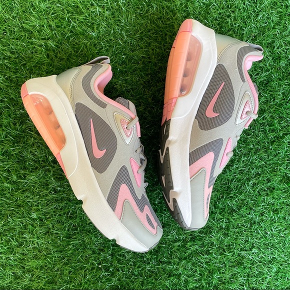 Nike Air Max 200 - Picture 4 of 7